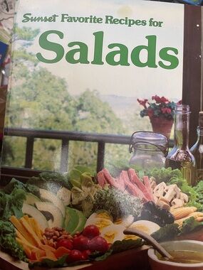 Sunset Favorite Recipes for Salads Cookbook - Green Cover